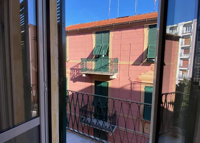 Casa Salomoni, Liguria